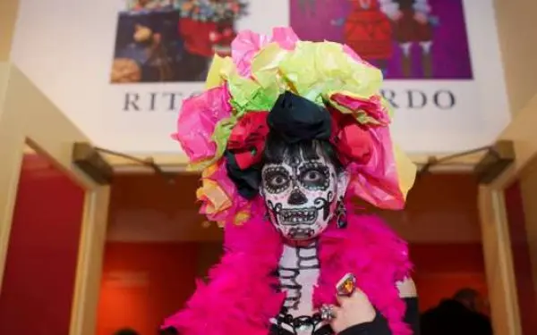 ピルゼンにあるメキシコ国立美術館の彫刻