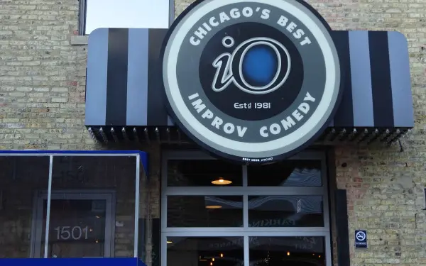 旧インプロ・オリンピックとして知られるiOシアターの外観