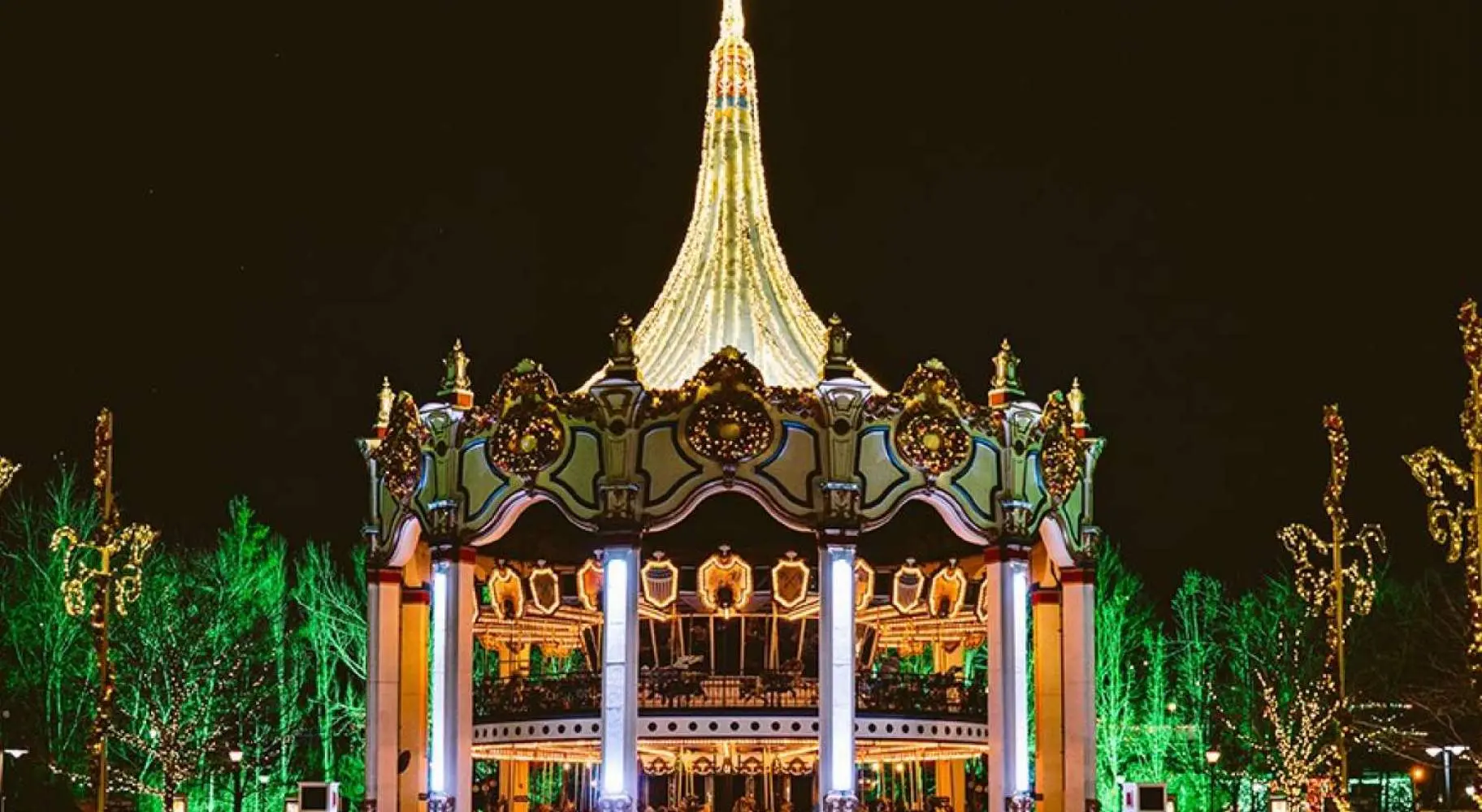 シックス・フラッグス・メリー・ゴー・ラウンドのホリデー・イルミネーション