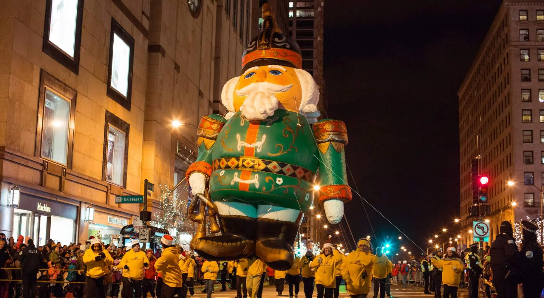 ホリデー・パレード