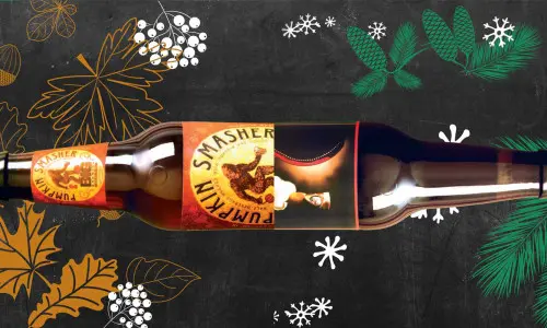 パンプキンとスパイスで醸造したパンプキンスマッシャー・モルト・クラフト・ビールと、イリノイ州で醸造したジングル・ジャバ・ホリデー・スタウト。